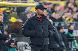 网页版登录-孔帕尼：穆西亚拉感觉腿筋不舒服，我们得通过整体解决他缺席问题