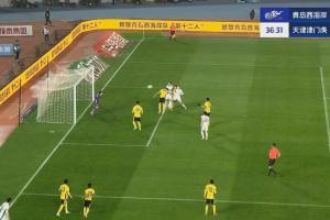 星空体育APP下载-降维打击！基莱斯力压后卫头球破门5场轰6球，津门虎2-1再次领先