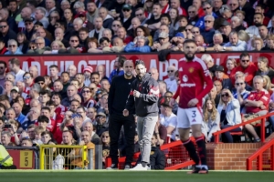 Xingkong sports-萨顿驳斥内维尔：他说曼市双雄被过度执教的言论简直荒谬可笑