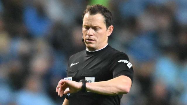 星空体育APP下载-从超长补时到较长补时，英超比赛何以缩短近2分钟？