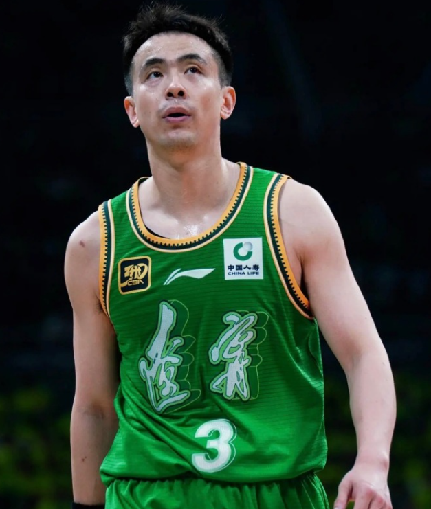 星空体育APP下载-赵继伟首秀24+7献制胜罚球！辽宁险胜新疆 莫兰德6+14威尔斯14分